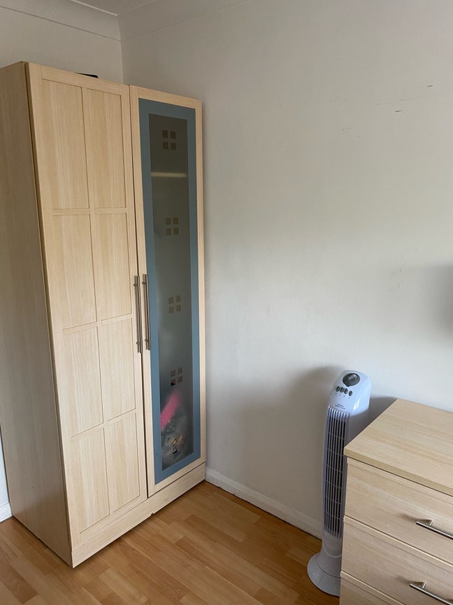 Double room to rent in Wivenhoe furnished  Main Photo