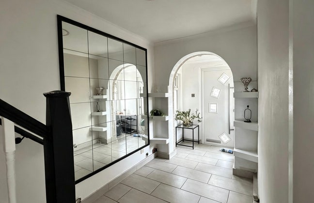 Double En-Suite Room-Bills Included Main Photo