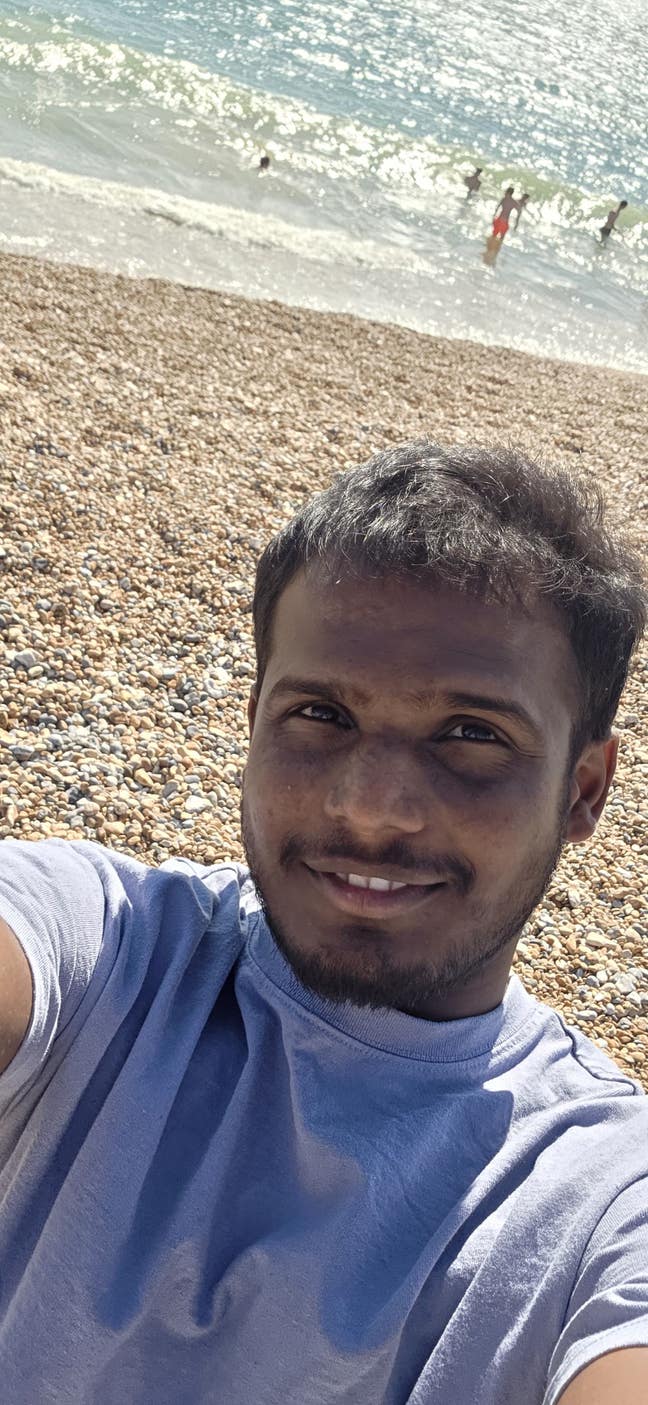 Professional Male seeks a single or double room Main Photo