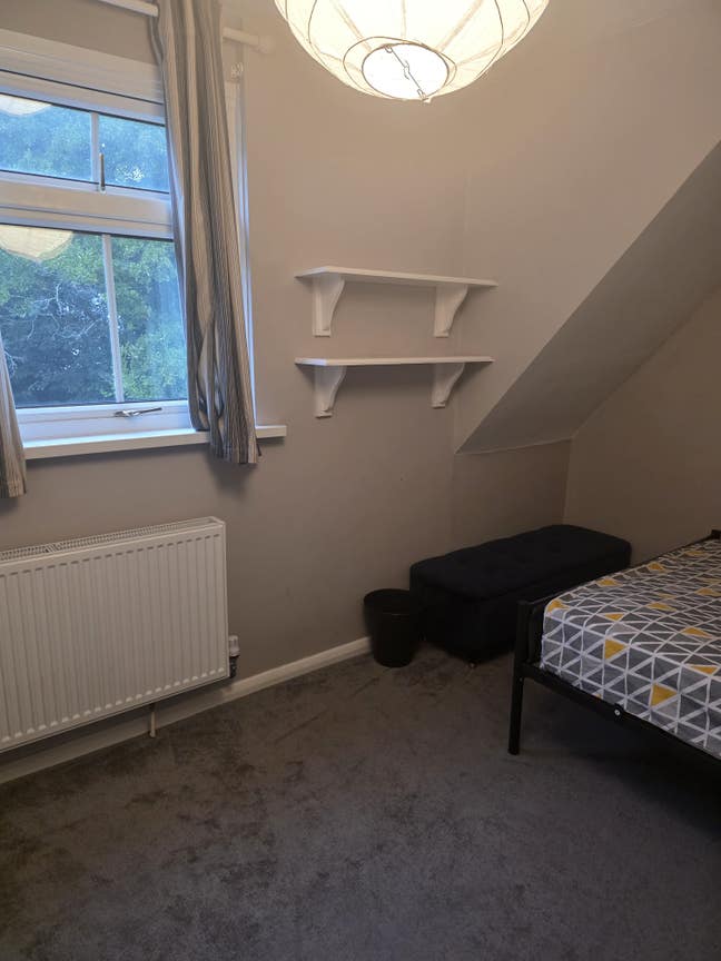 Double room to let  Main Photo