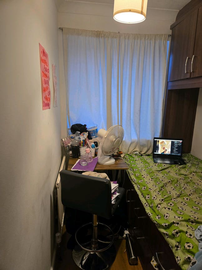 Comfortable room  Main Photo