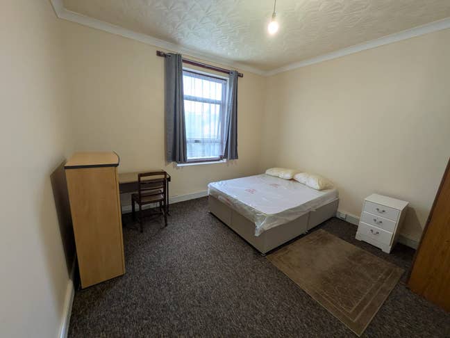 Double Room Available in Upton Park Main Photo