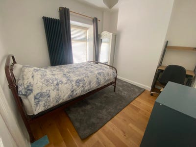 Room near Magee Main Photo