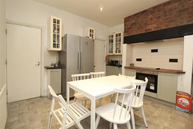 Urgently looking for a replacement tenant Main Photo