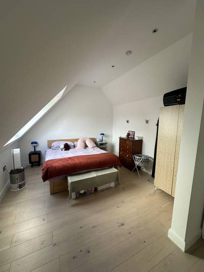 Large Double Room in Modern Flat - West Hampstead  Main Photo