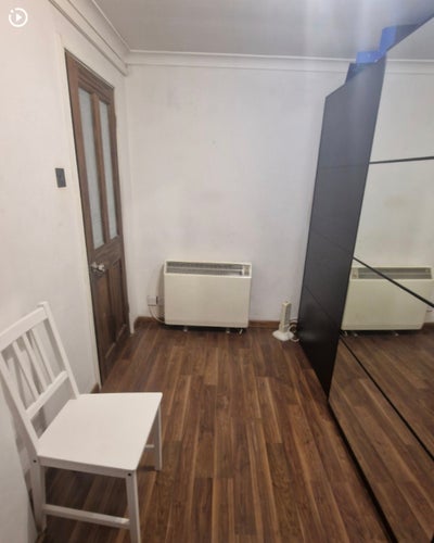 Double Bedroom  Main Photo