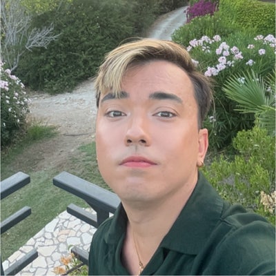 Professional Male seeks a single or double room Main Photo