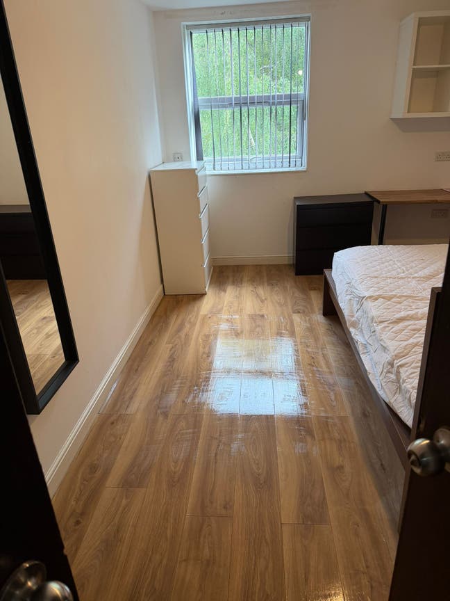Double Room Available in Preston Main Photo