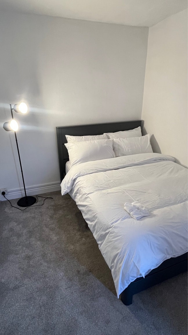 # Double Room - Fresh, Bright & Ready to Move Into Main Photo