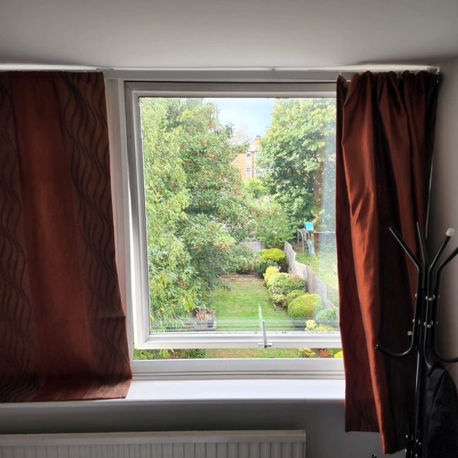 2 rooms for rent in Upper Grosvenor Rd Main Photo