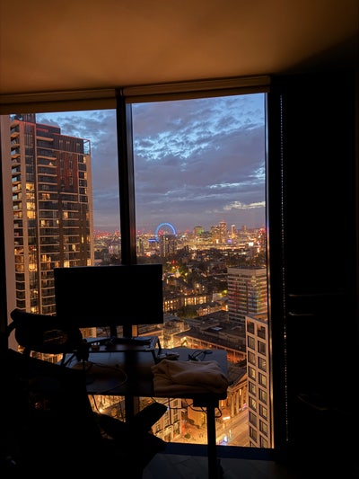 2B/2B Flat - 1 Room Available - Stunning views Main Photo