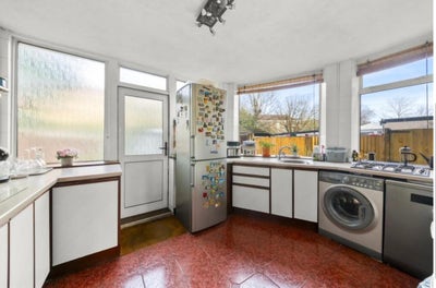 🏠 Two Single Rooms Available – &pound;450 per Month Main Photo