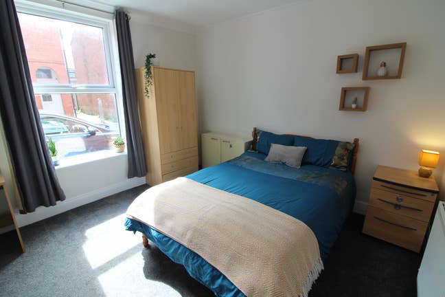 CHESTER Double room from end of September 🔑 Main Photo