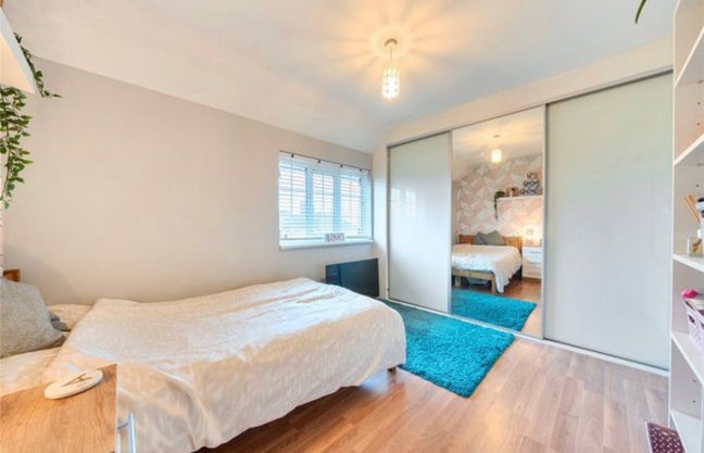 Spacious Double room, bills inc - Orpington BR5 Main Photo