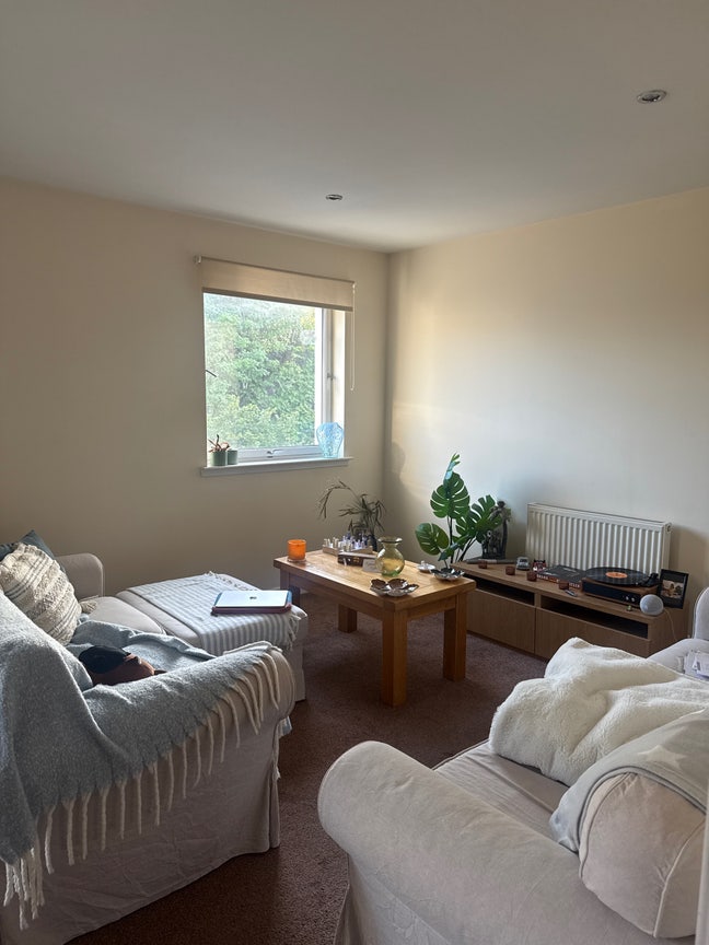 Ensuit bedroom available  Main Photo