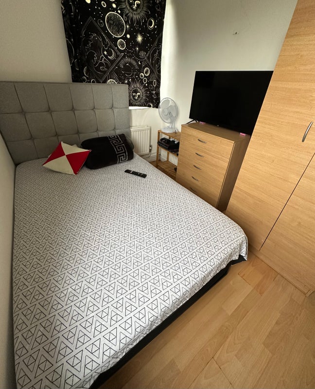 Double Room in the Center Main Photo