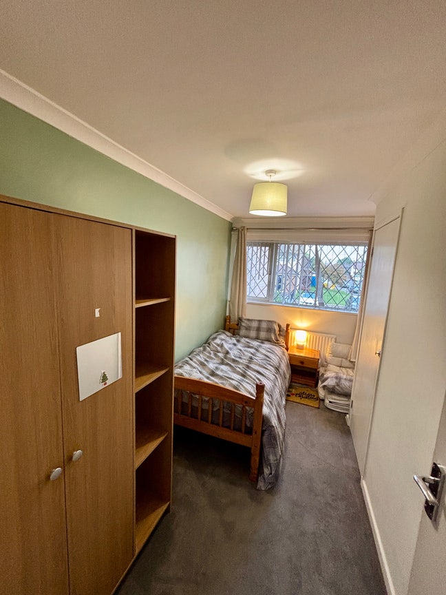 Single Room Available  Main Photo