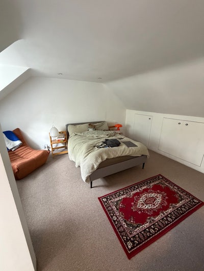 Loft room in Camberwell Main Photo