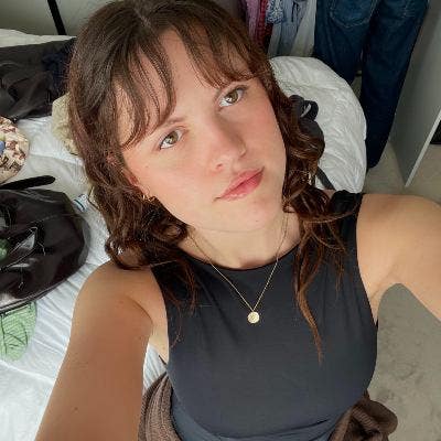 24 year old woman looking for a room to rent! Main Photo