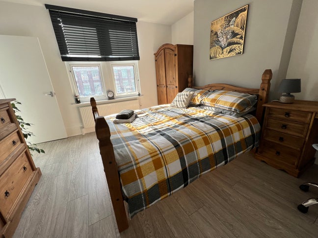 Spacious Double En-Suite: Bills Included: 1Gb Wifi Main Photo