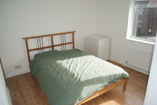 Double Rooms & Single Room in Wythenshawe Main Photo