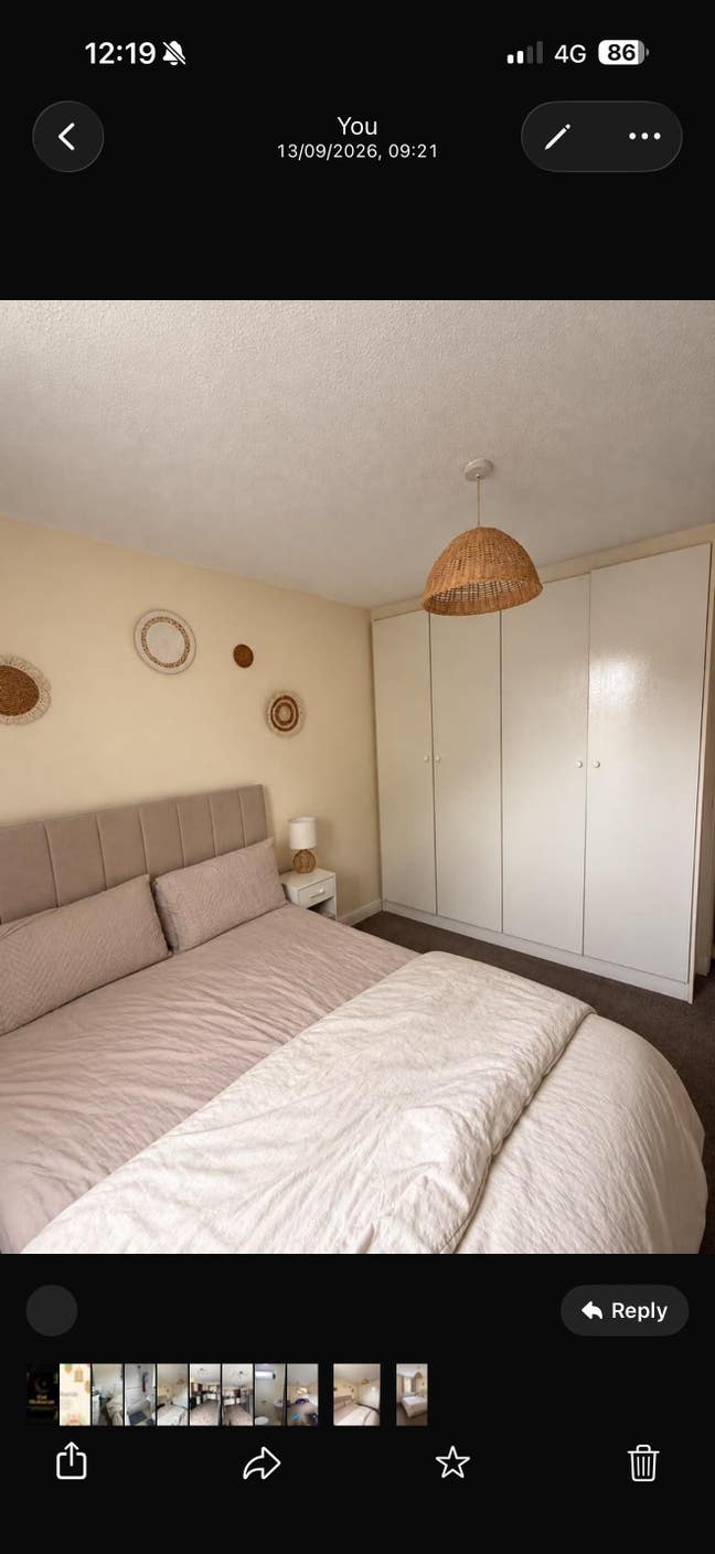 Single and double to rent in a big spacious house Main Photo