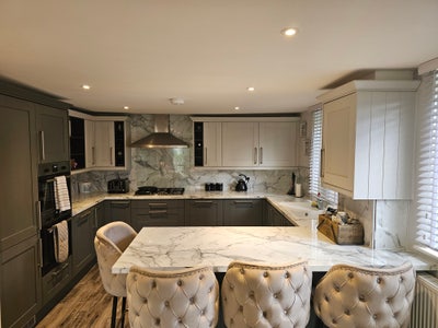 Luxury 3 Bed, 2 Bath Bromley | Short Let | Bills Main Photo