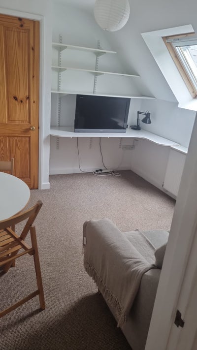 1 bed flat/annex attached to family home  Main Photo