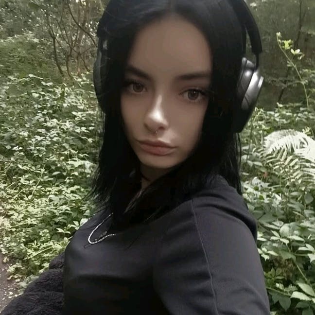 Hi, I’m 17 years old and I’ve recently be... Main Photo