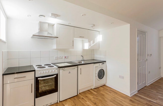Perfectly located off Mill Road Studio flat Main Photo