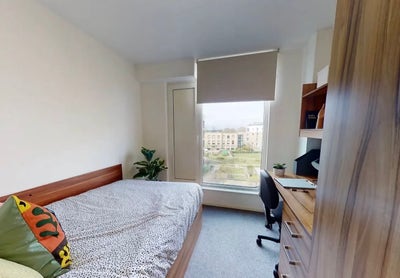 En-suite Room Available Now – CB1 Cambridge – Stud Main Photo