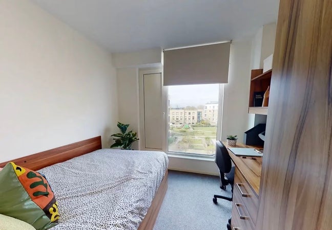 En-suite Room Available Now – CB1 Cambridge – Stud Main Photo