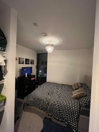 Double room available in a 2 bed flat in Cornbrook Main Photo