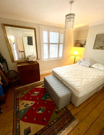 Cosy double room + living space in peaceful home Main Photo
