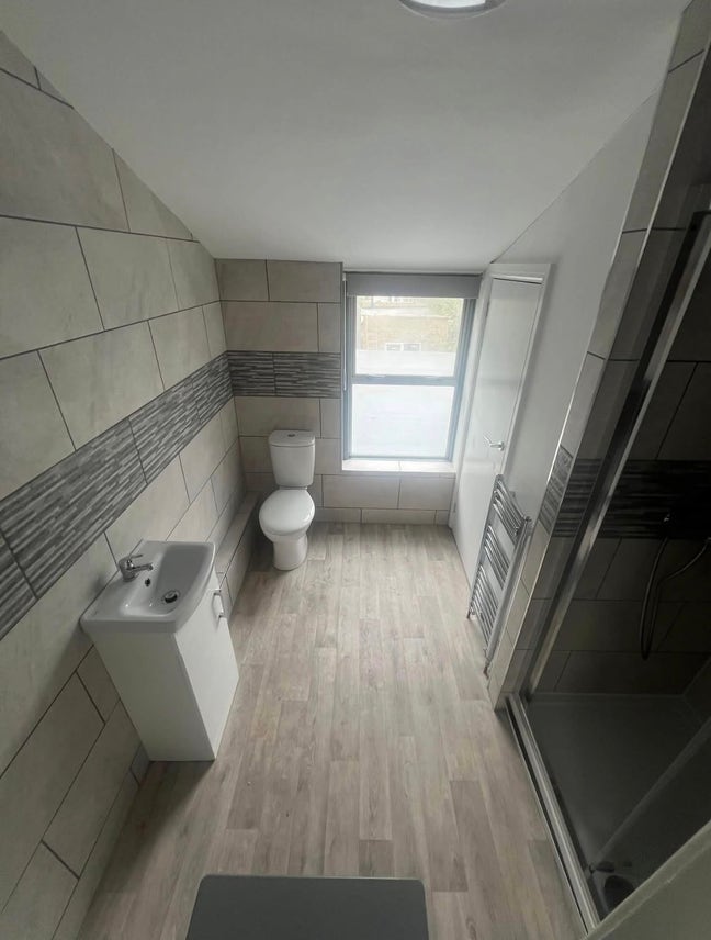 Ensuite Available off Mill Road Main Photo