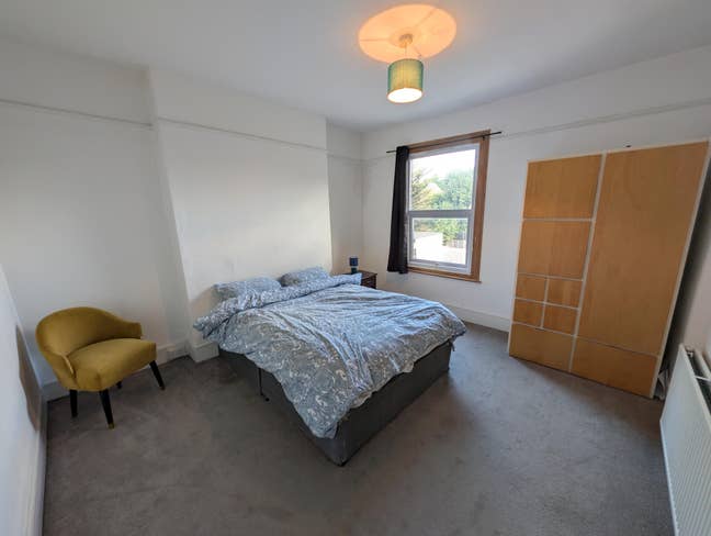 Spacious double + lounge | 5 mins Leytonstone Tube Main Photo