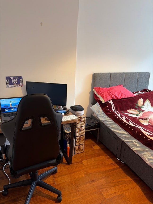 Double Room with En suite in 2 bed flat Main Photo