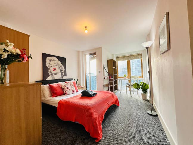 🔥SE1 Room with Balcony Alert - 1St October 🔥 Main Photo