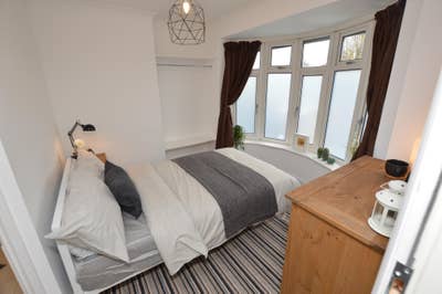 Double Ensuite | Close to Whh | Deposit Free Main Photo