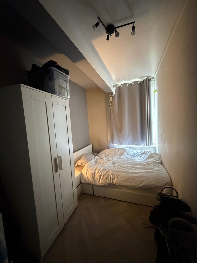 Central cozy room Main Photo