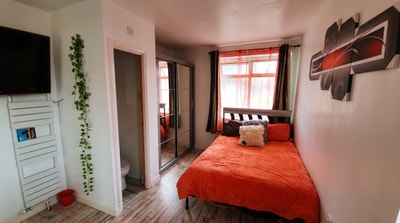 Quiet, Creative Home Luxury EnSuite Double Central Main Photo