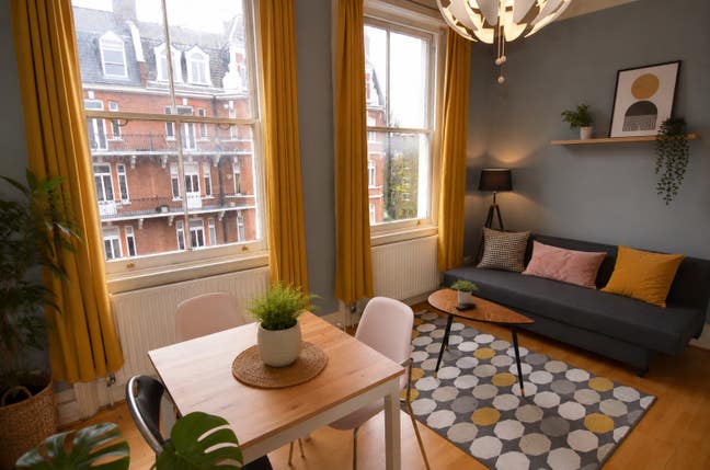 Fully Furnished 1 bed flat from 14th Oct Main Photo