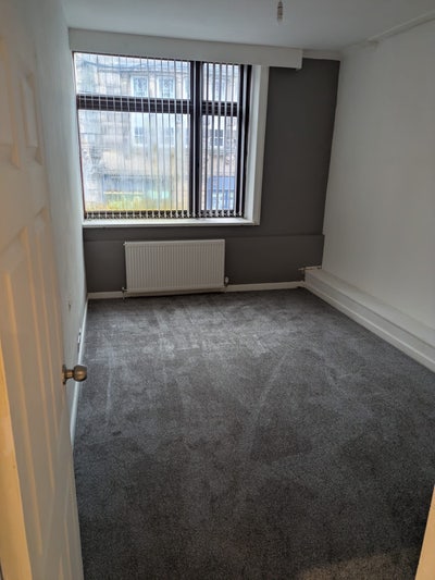 Spacious 3 bed flat to let  Main Photo