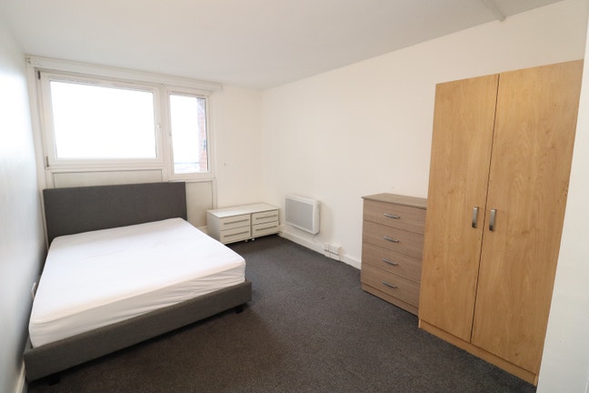 Bright & Spacious Double Room Near Holloway Road  Main Photo