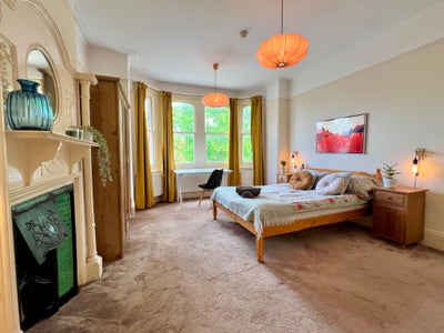  Beautiful Double, Garden House, BBQ Main Photo