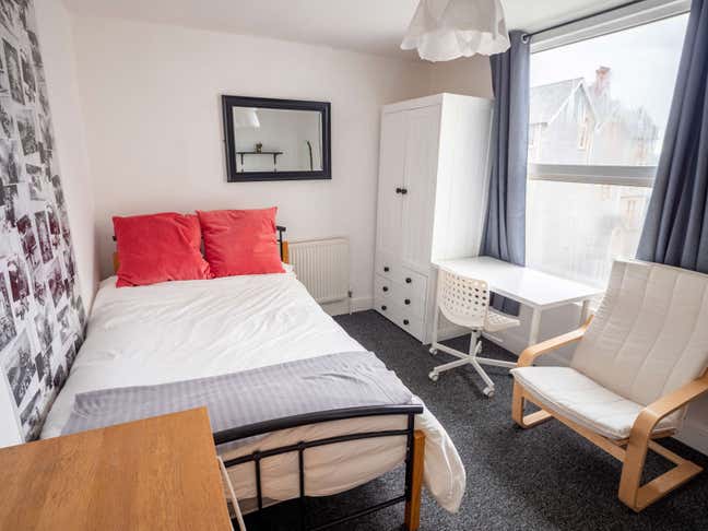 Bright Double Room - Radnor Place Main Photo