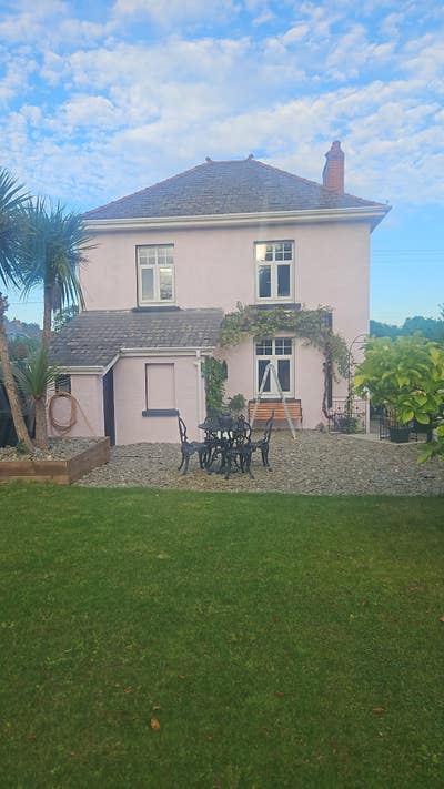 Double room to rent Main Photo