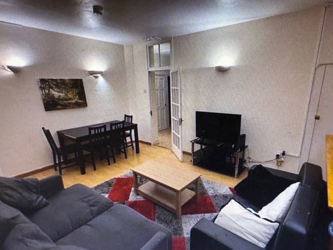 4 bed flat close to the river -Zone 1 Main Photo
