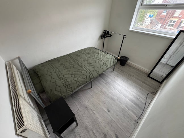 Room in Shared Property - Tinsley - Available Now  Main Photo