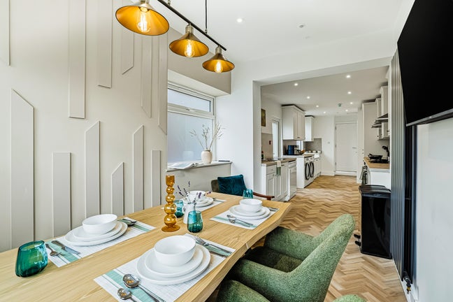Luxury Large En-Suite Studio Rooms Main Photo